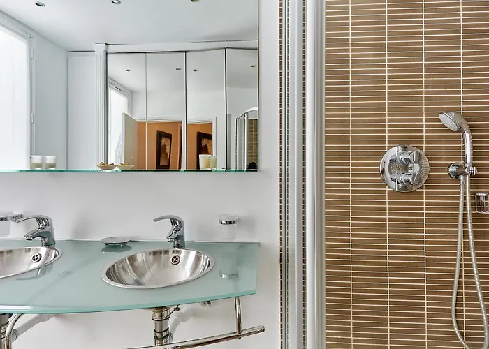 Arc De Triomphe By Prestige 아파트 *