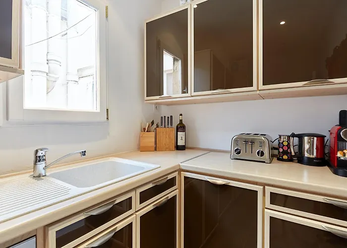 Arc De Triomphe By Prestige 아파트 *