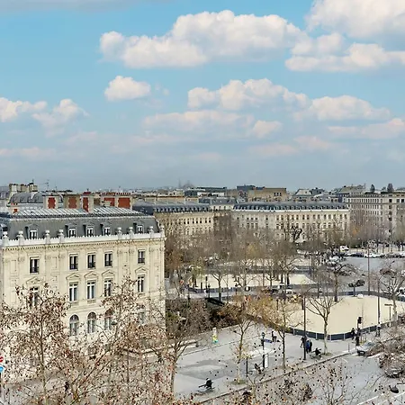 Arc De Triomphe By Prestige