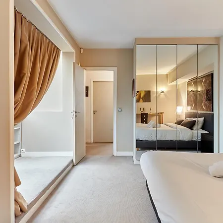 Arc De Triomphe By Prestige Paris